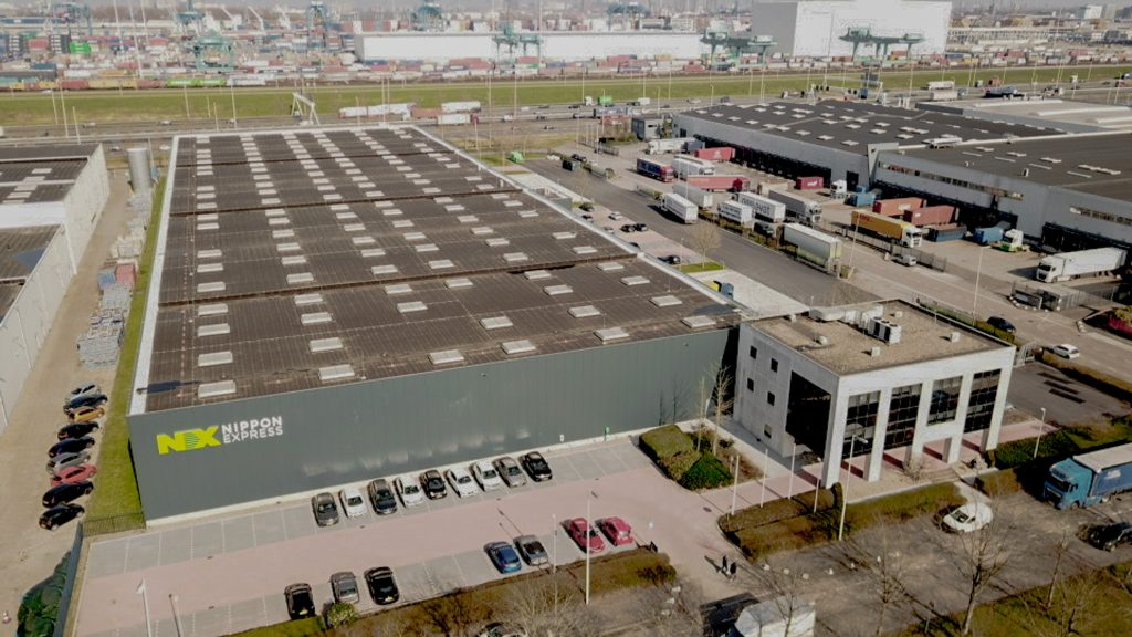 Gevelrenovatie in Rotterdam (bovenkant)